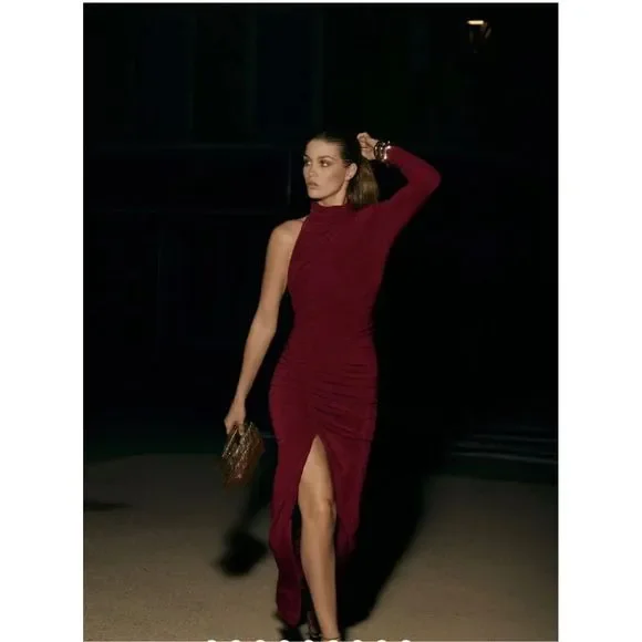 long sleeve short homecoming dress Elegant Champagne V-neck Long Sleeves Short Mini Homecoming Dress, HD3 –  AlineBridal